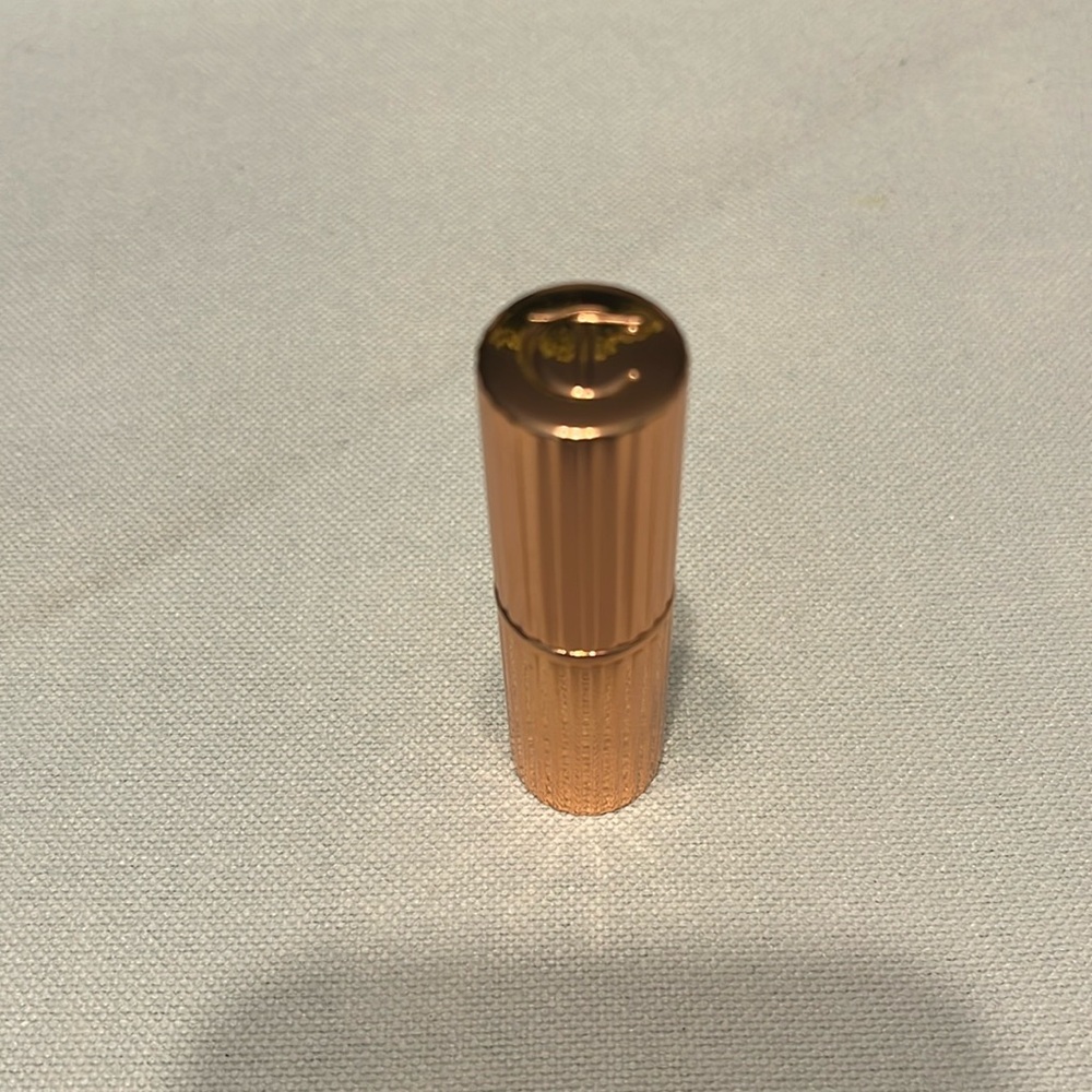 Charlotte Tilbury Lipstick -Pillow Talk